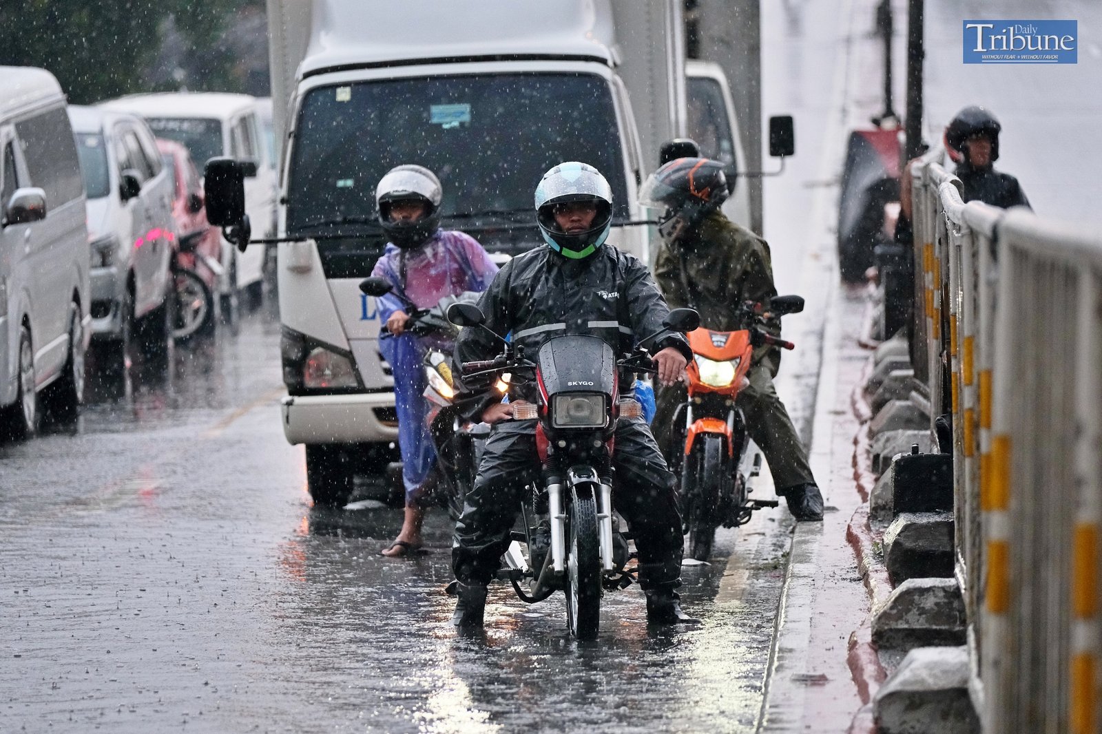 TRIBUNE-manila-submerged